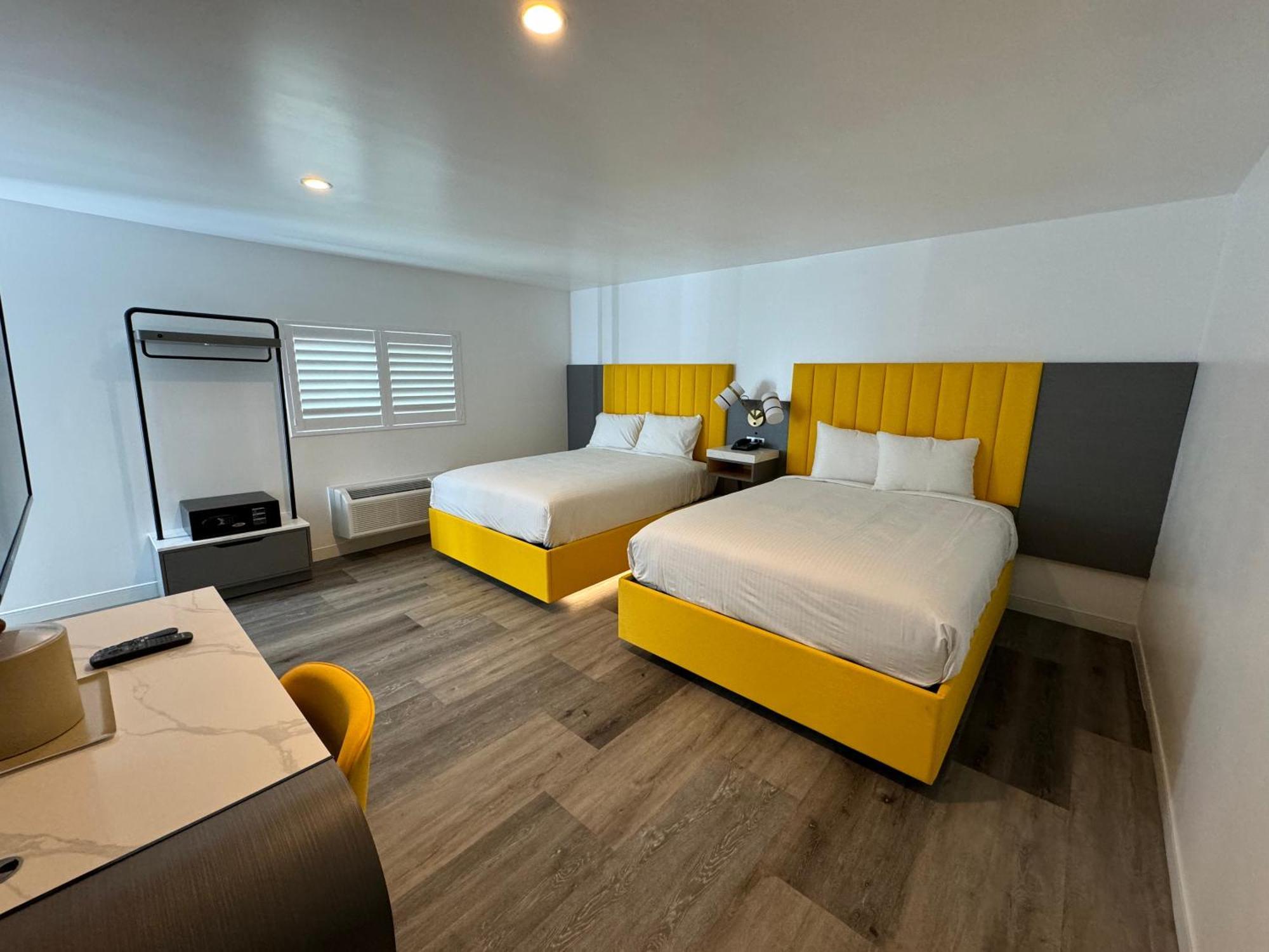 Hotel Rudra - Hollywood Los Angeles Room photo